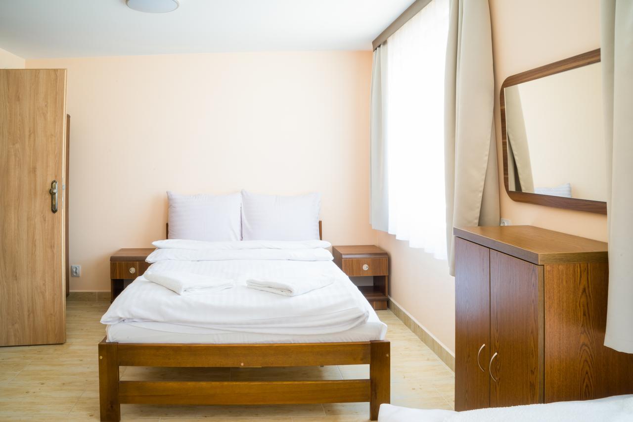 Zgoda Kompleks Hotelarski Świętochłowice Exteriör bild