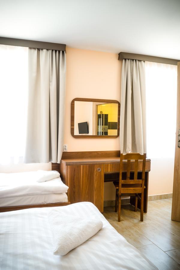 Zgoda Kompleks Hotelarski Świętochłowice Exteriör bild